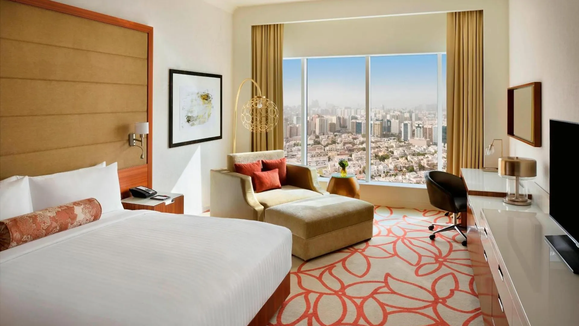 Marriott Hotel Downtown Abu Dhabi 5*,