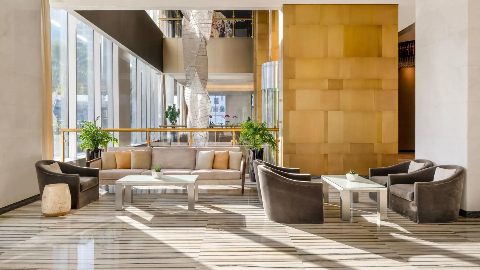 Marriott Hotel Downtown Abu Dhabi 5*,
